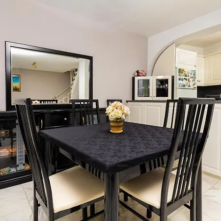 Apartment Spacious 2-bedroom Maisonette In Centre By Flat Mаnager Plowdiw
